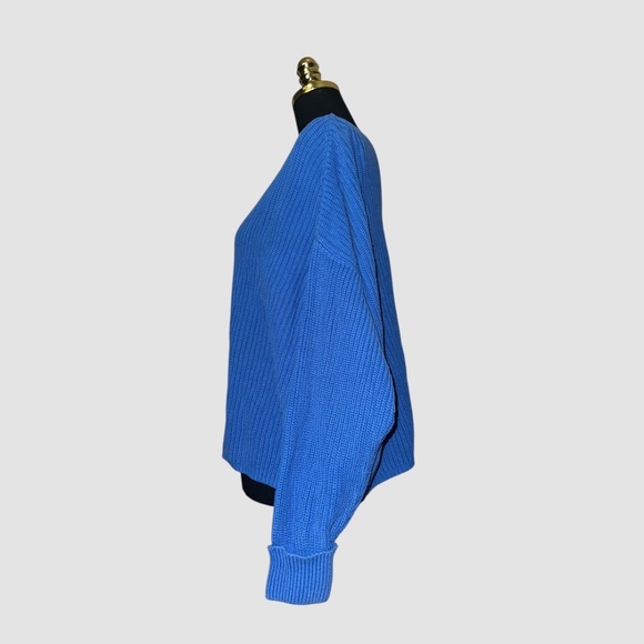 Knitted Sweater - Picture 2 of 4